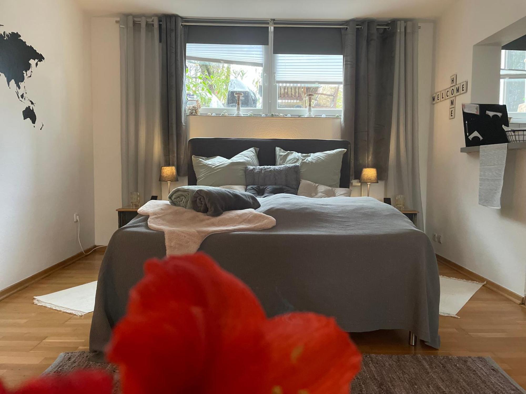 Modernes Appartement Im Gruenen - Stilvoll Und Komfortabel Koln Bagian luar foto